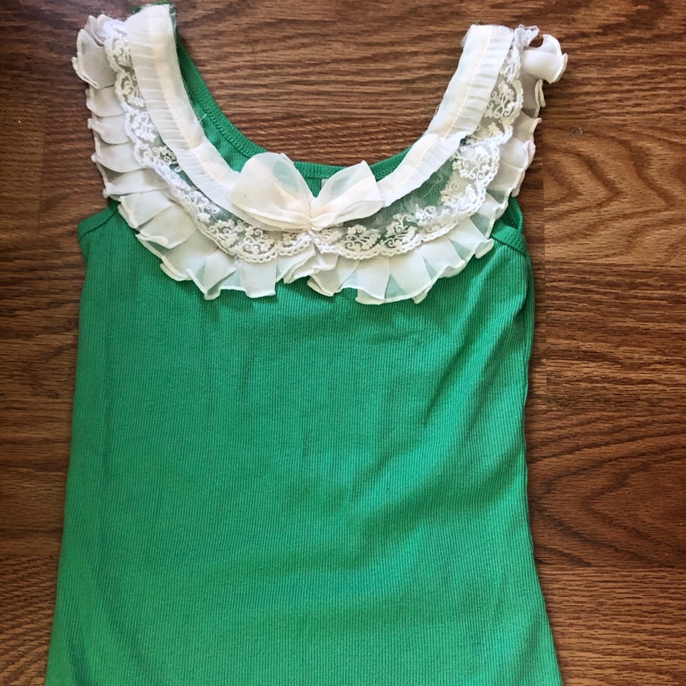 Lace n ruffle tank top  size small